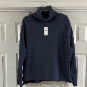 NWT! GAP Split Hem Turtleneck Sweatshirt/Top. Deep Sailor Blue.  Fleece Lined. M